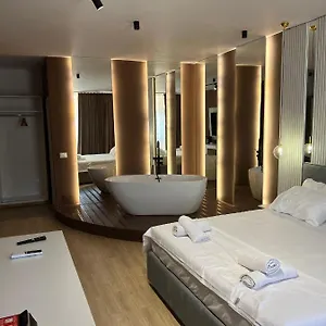 Hotel Capital Center
